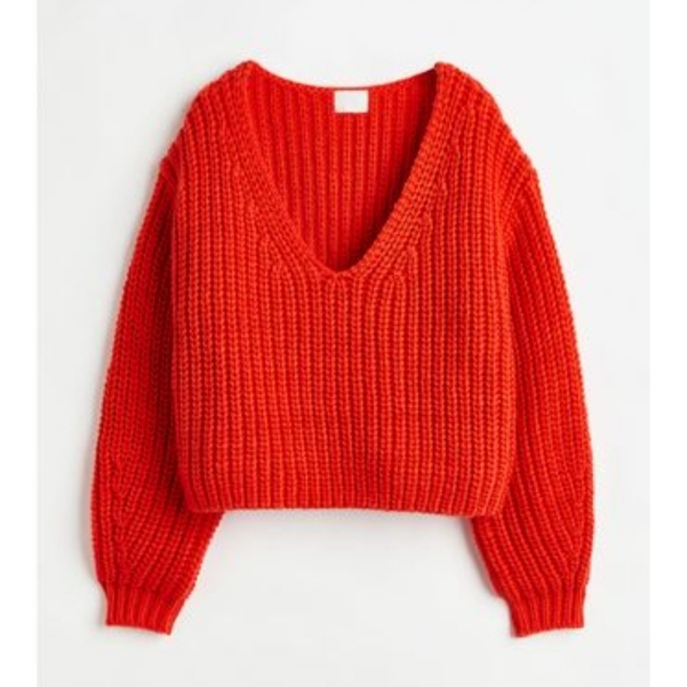 H&M chunky knit cropped orange sweater